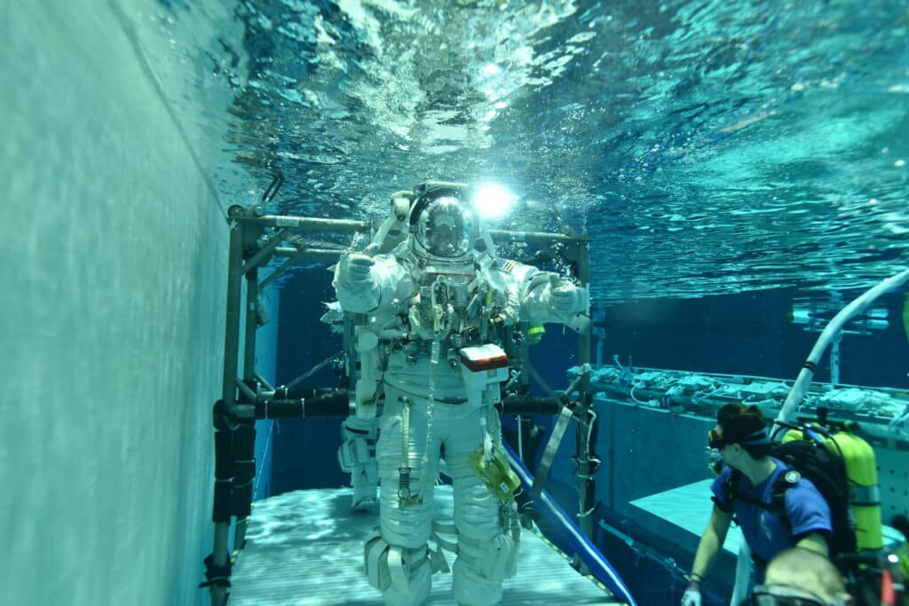 Underwater in Neutral Buoyancy Lab | Rothe Development